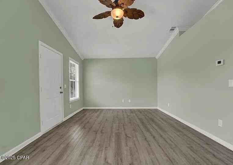 9030 Houston St - Photo 7 of 11