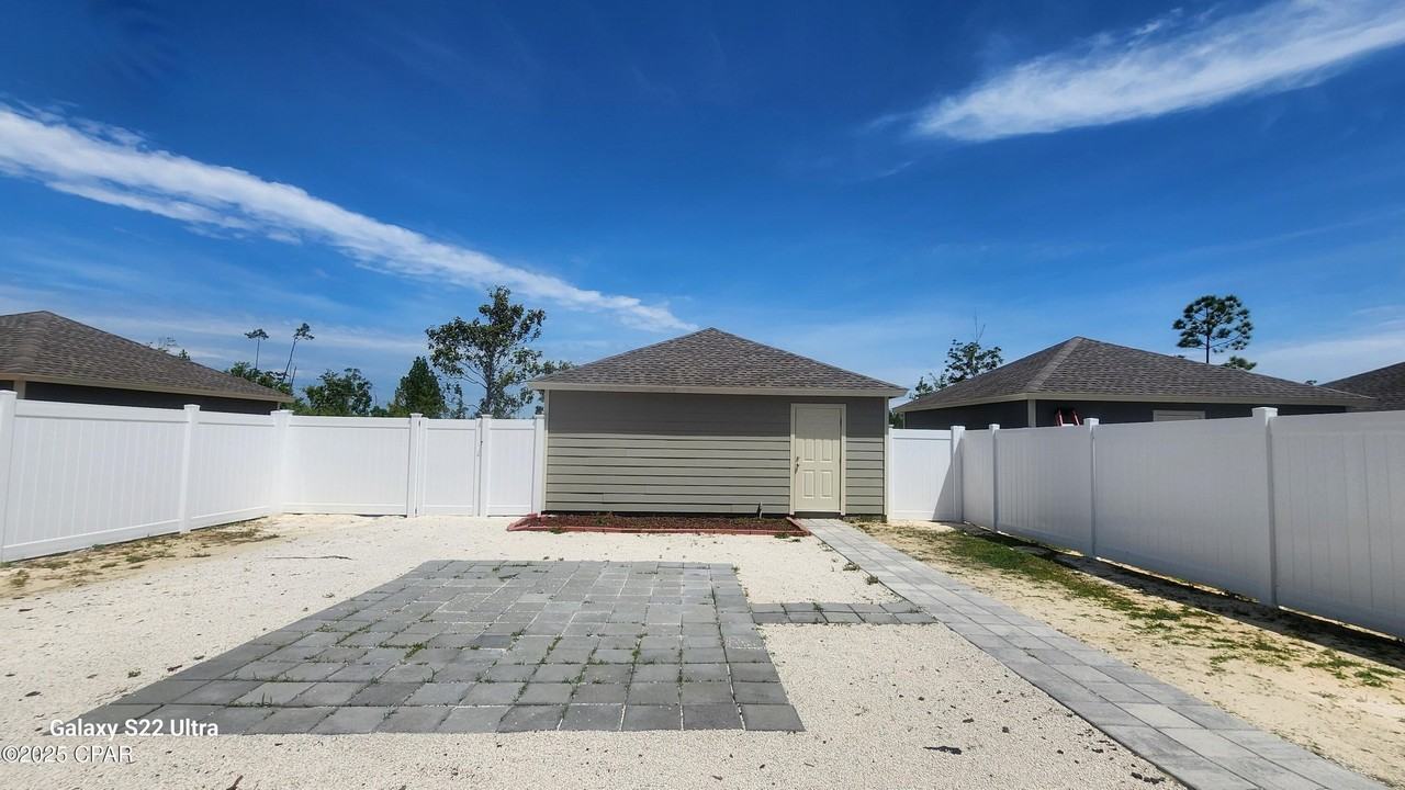 11641 Poston Rd - Photo 2 of 16