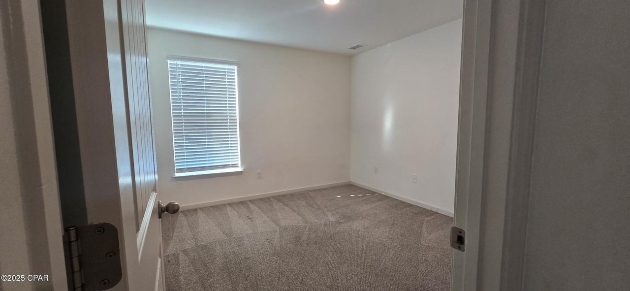 11641 Poston Rd - Photo 5 of 16