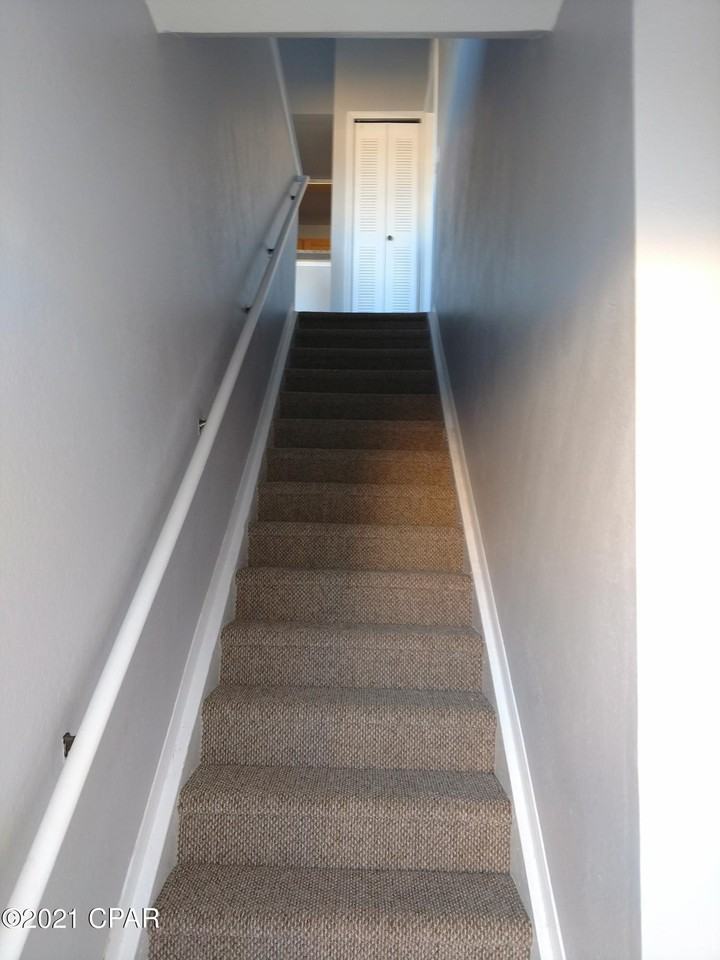 1605 Cape Cod Dr - Photo 2 of 15