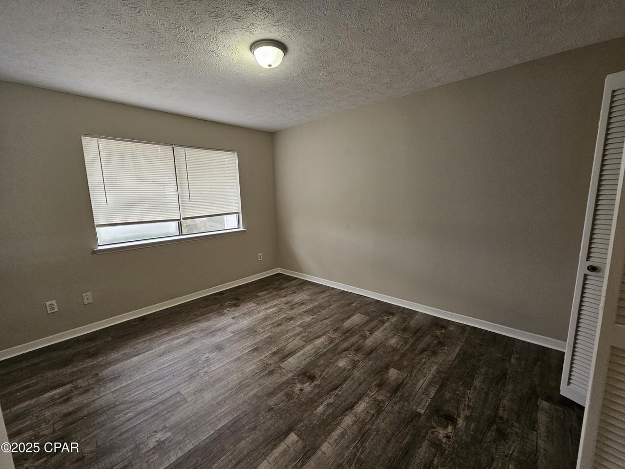 6405 Lenawee Street - Photo 7 of 11