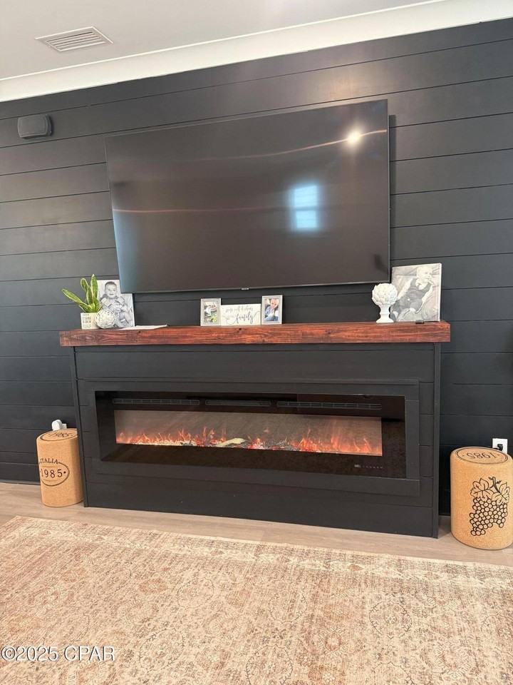 2129 Sedges Ave - Photo 3 of 22