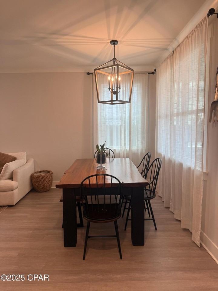 2129 Sedges Ave - Photo 6 of 22