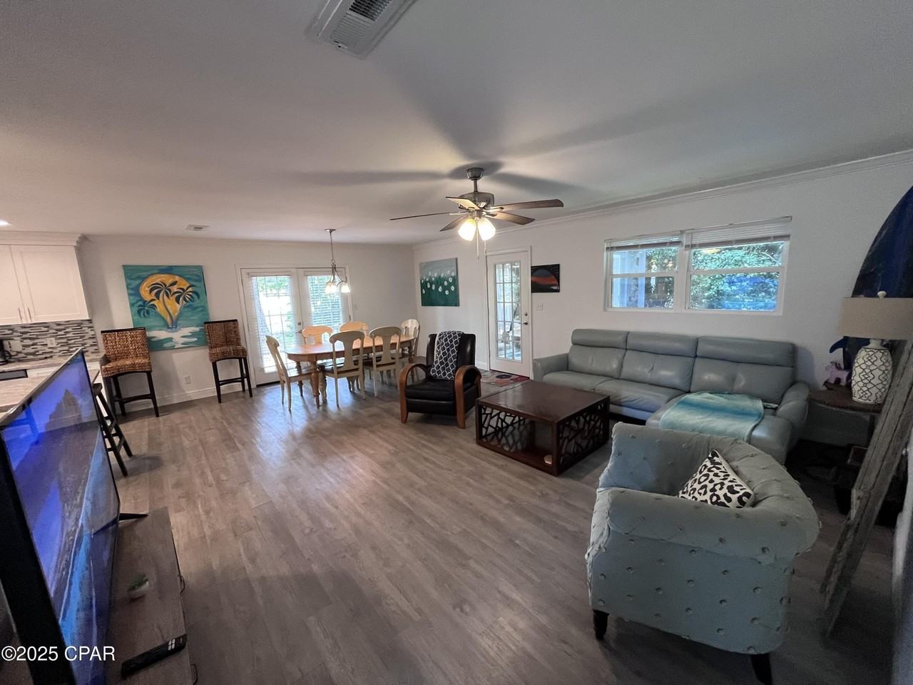 101 Villa Court - Photo 4 of 9