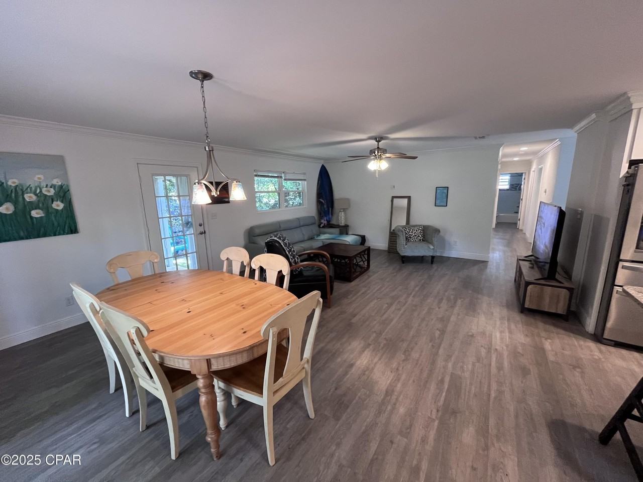 101 Villa Court - Photo 7 of 9