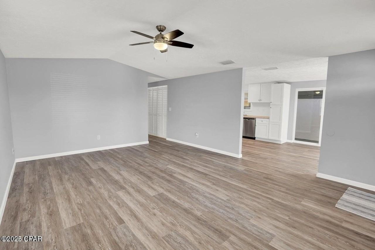 6325 Pridgen St - Photo 2 of 13