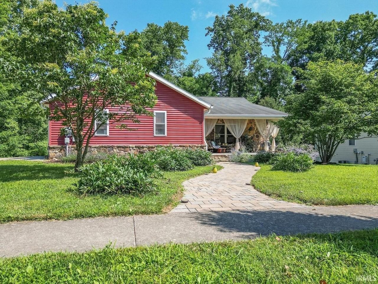 1106 West Countryside Lane - Photo 2 of 36