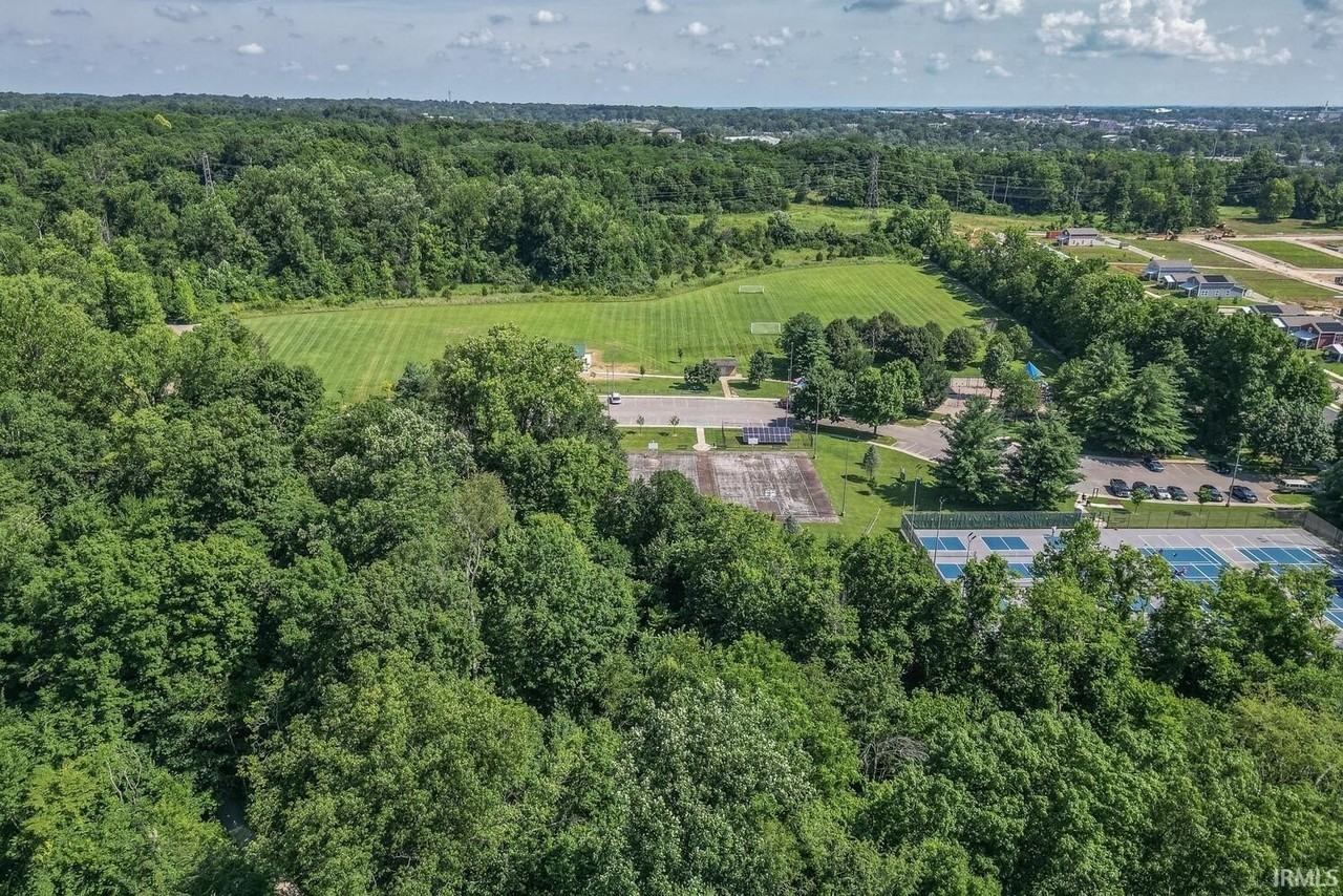 1106 West Countryside Lane - Photo 5 of 36