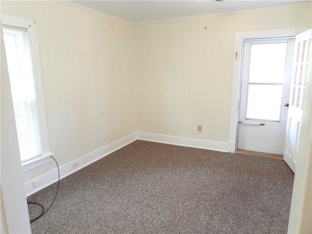 119 River St Apt 4 #4 - Photo 3 of 26