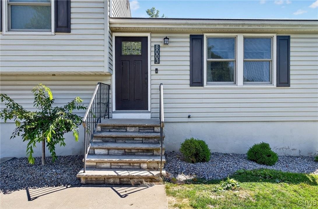 8003 Bamm Hollow Rd - Photo 2 of 27