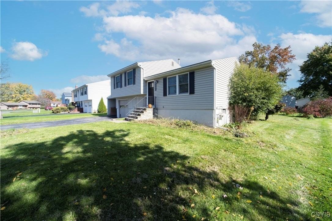 8003 Bamm Hollow Rd - Photo 4 of 27