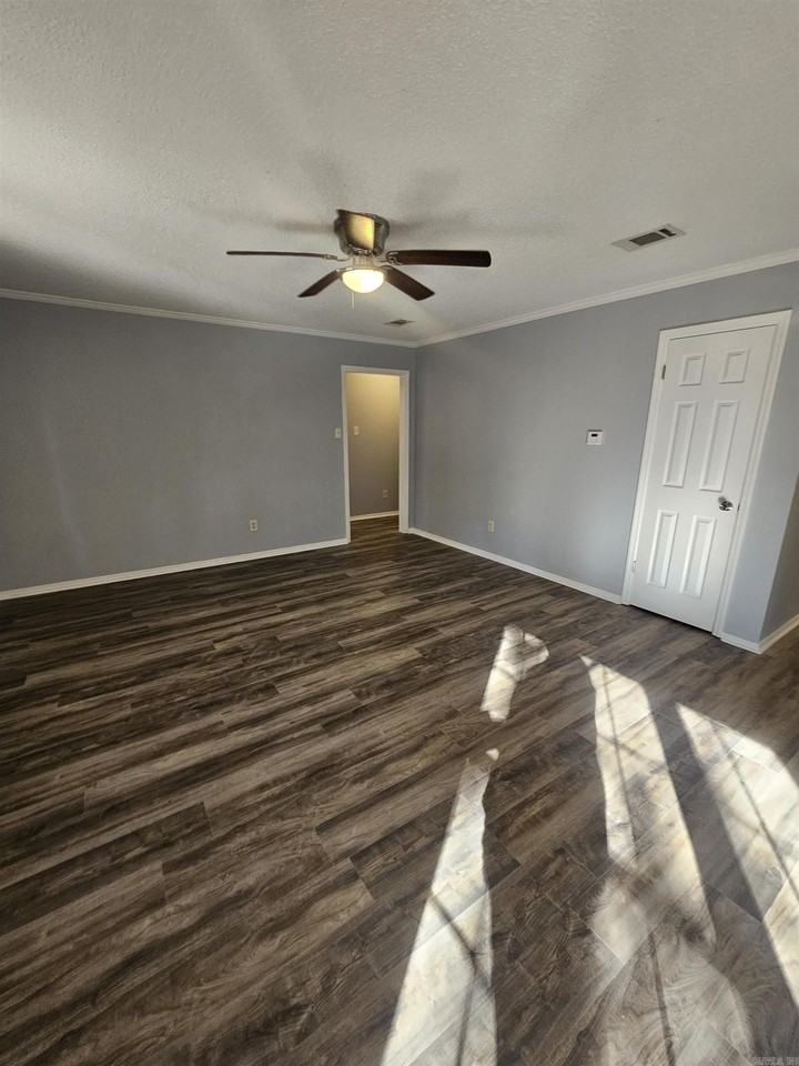 3501 Henson Pl - Photo 7 of 22