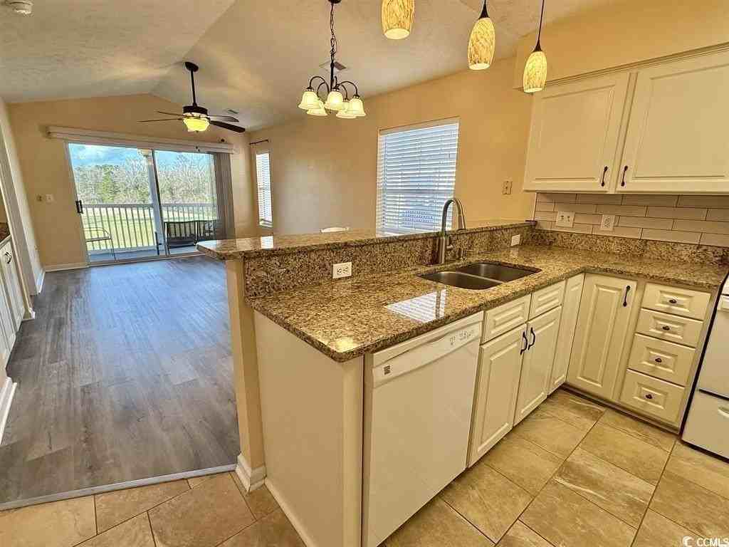 635 Waterway Village Blvd - Photo 3 of 37