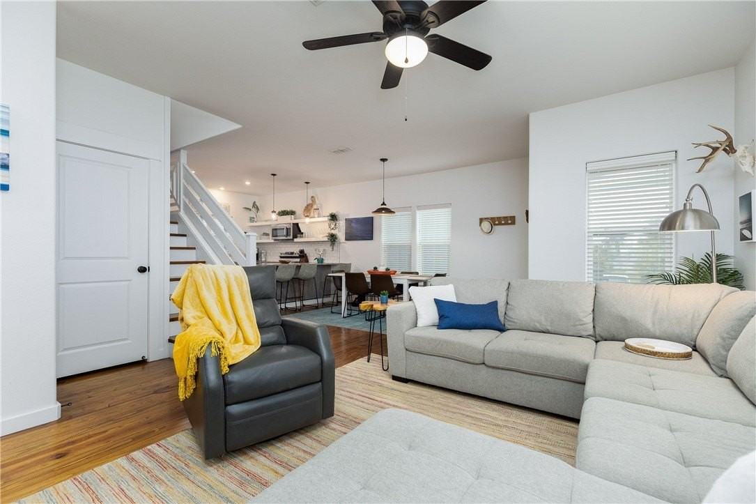 519 W Avenue C Unit B #B - Photo 5 of 34