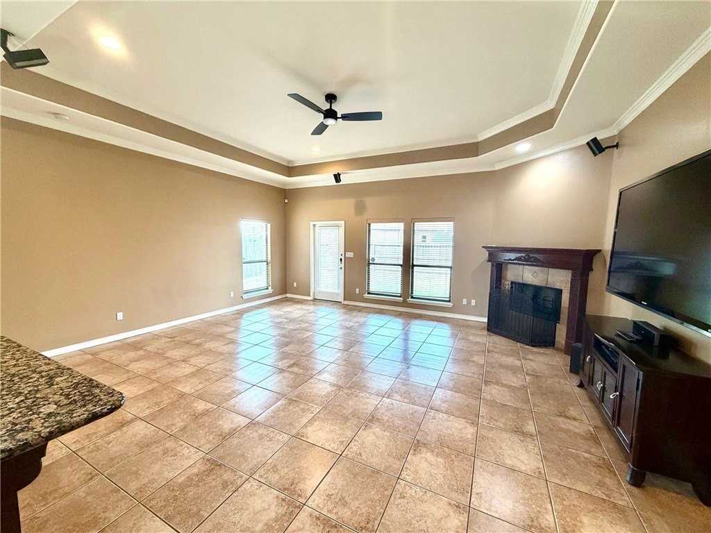 4113 Queen Jane Street - Photo 5 of 19