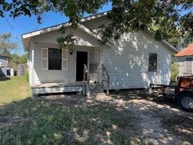 408 South Live Oak Street - Photo 1 of 1