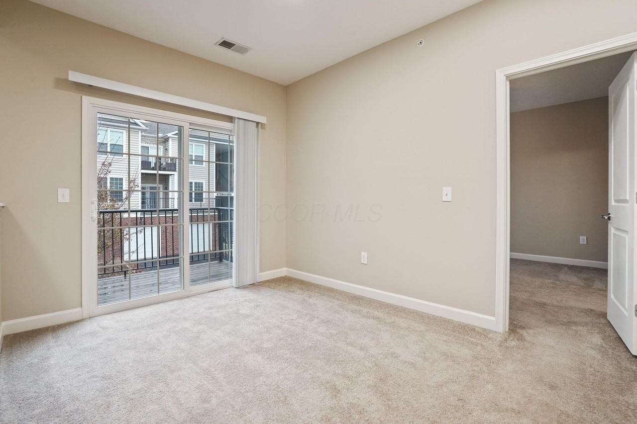 5148 Foxtail Pine St - Photo 3 of 31