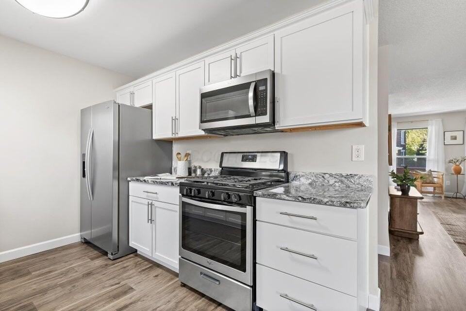 484 Linwood Ave - Photo 6 of 19