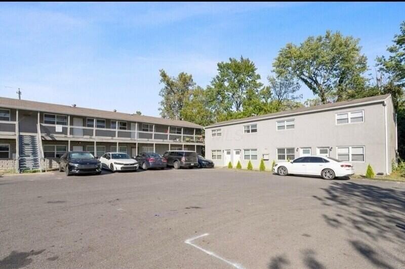 464 E Norwich Ave #474-1-2B - Photo 2 of 7