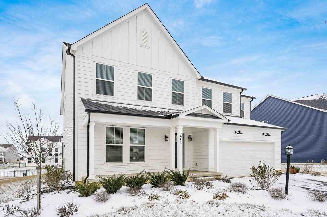 3887 Moors Edge Ln - Photo 2 of 24