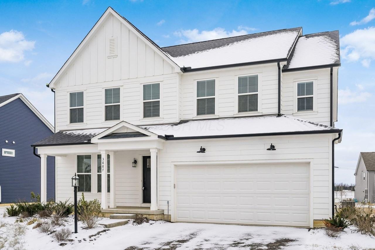 3887 Moors Edge Ln - Photo 3 of 24