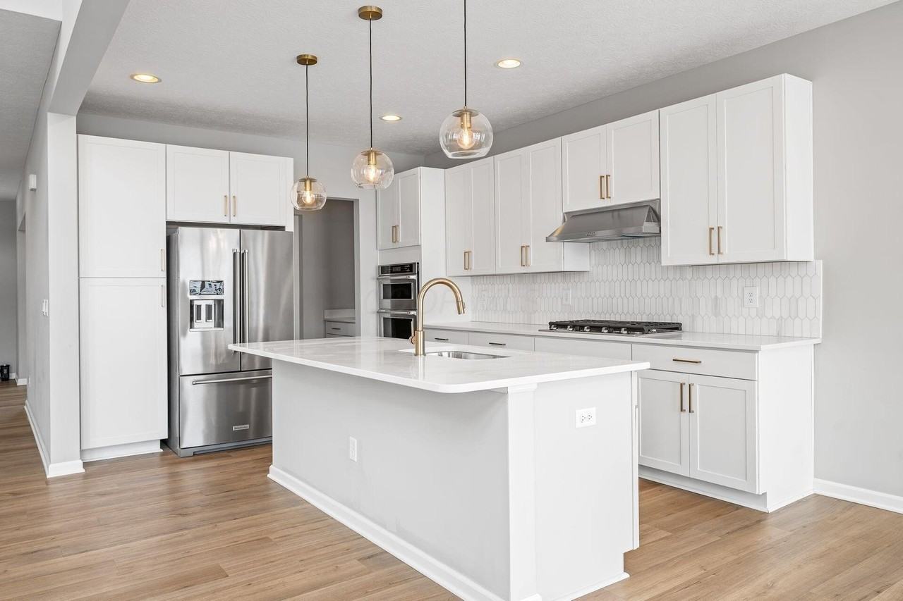 3887 Moors Edge Ln - Photo 5 of 24