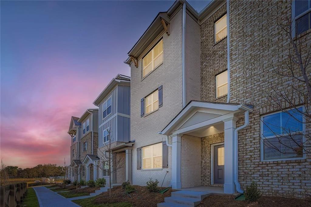 6221 Honeybell Aly - Photo 3 of 26