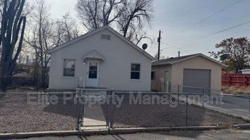 featured image of 910 East Mesa Avenue