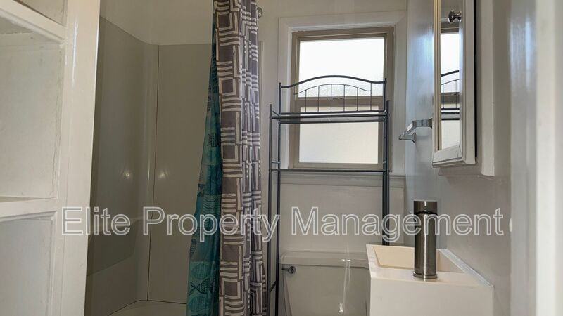 910 E Mesa Ave - Photo 7 of 12