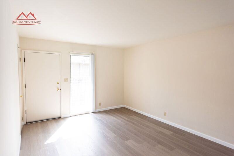 1663 Ontario Dr #6 - Photo 4 of 11