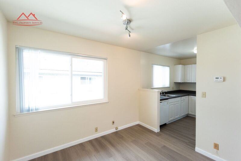 1663 Ontario Dr #6 - Photo 5 of 11