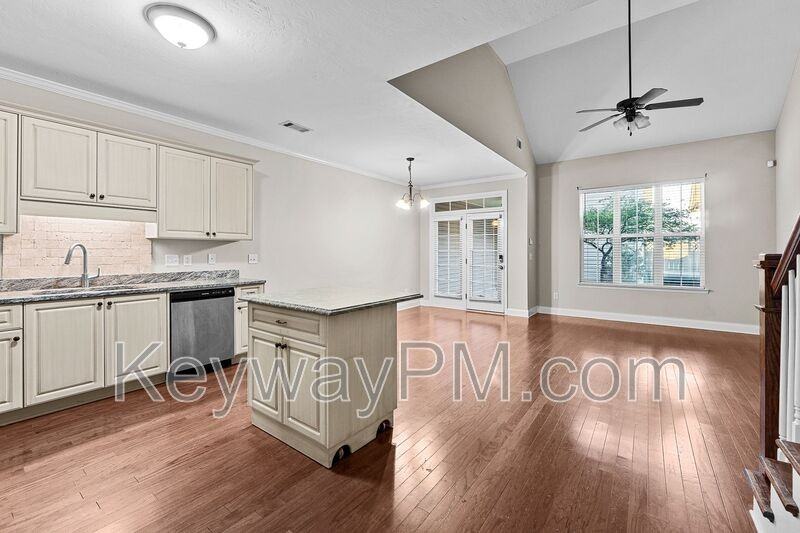 1508 Georgia Ave #5 - Photo 7 of 33