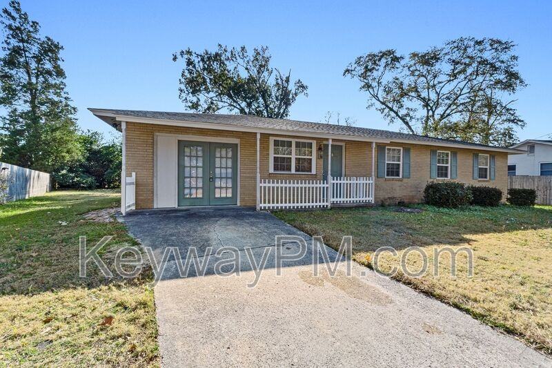 2021 Fernwood Cir - Photo 3 of 28