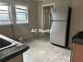 featured image of 31 Harvard Street #1