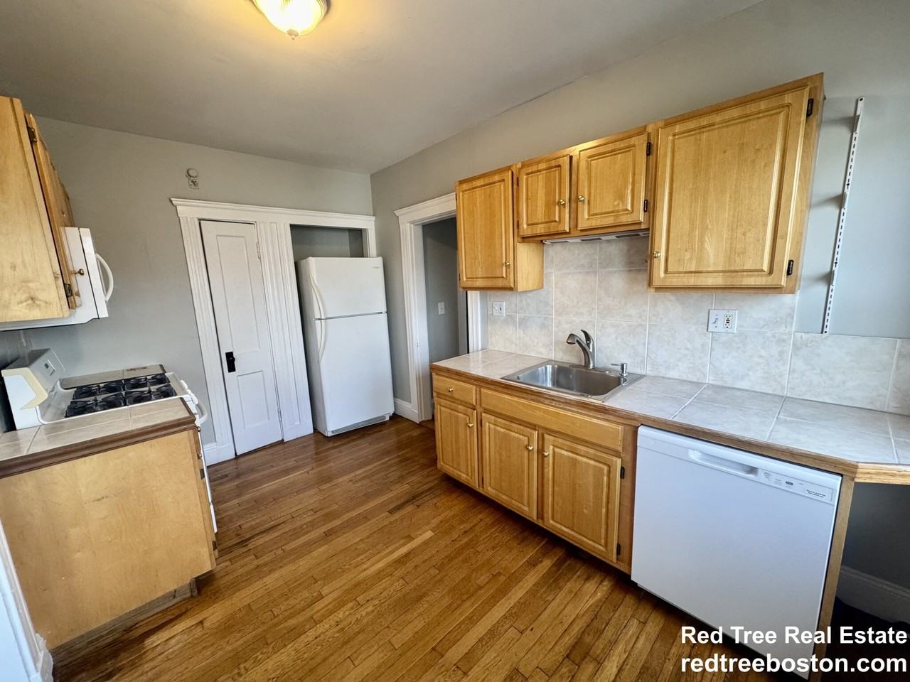 55 Brookley Rd #3R - Photo 7 of 17