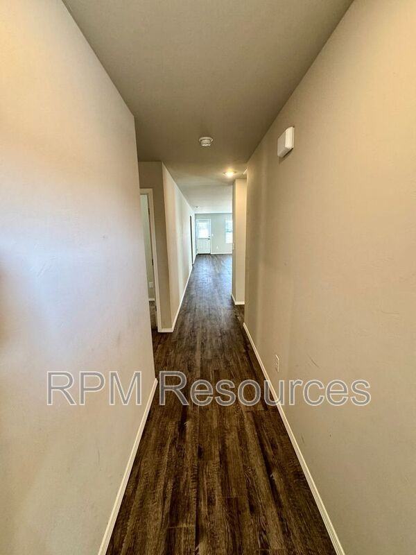 12013 Sw 31St - Photo 7 of 28