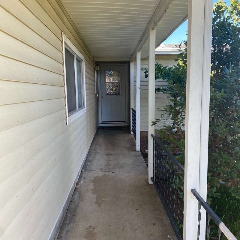 725 Frances Lane - Photo 3 of 30