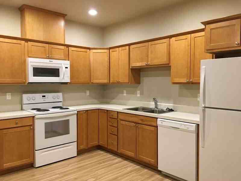 502 Southwest Evergreen Avenue #102 - Photo 3 of 16