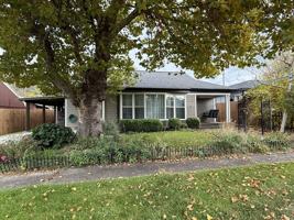 featured image of 501 Northeast Broadway Street