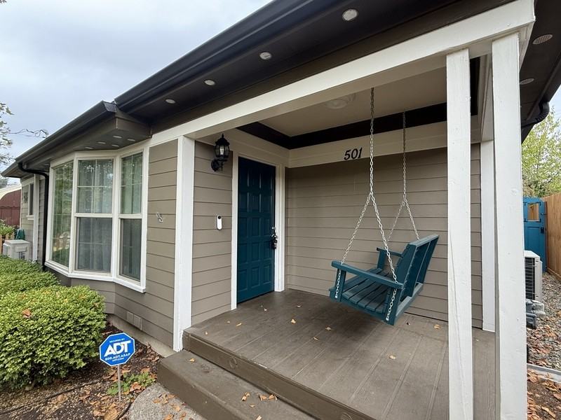 501 Ne Broadway St - Photo 3 of 20