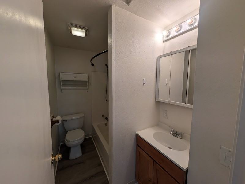 203 Southwest Pine Avenue - Photo 7 of 9