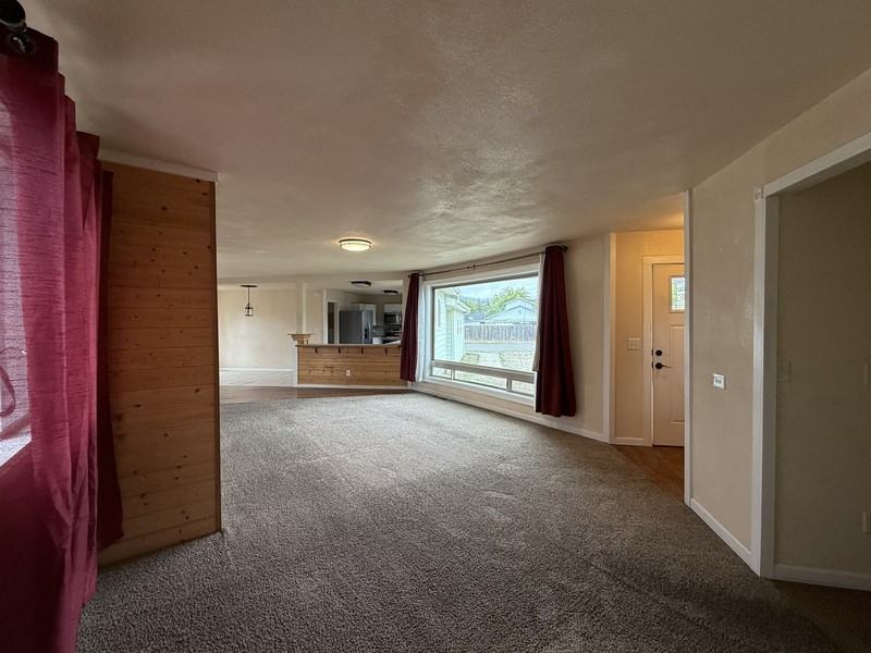 2347 Cannon Avenue - Photo 4 of 18