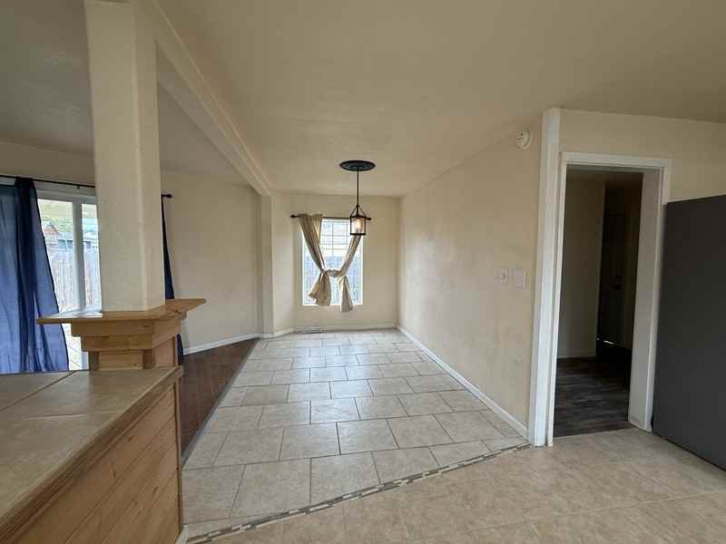 2347 Cannon Avenue - Photo 6 of 18