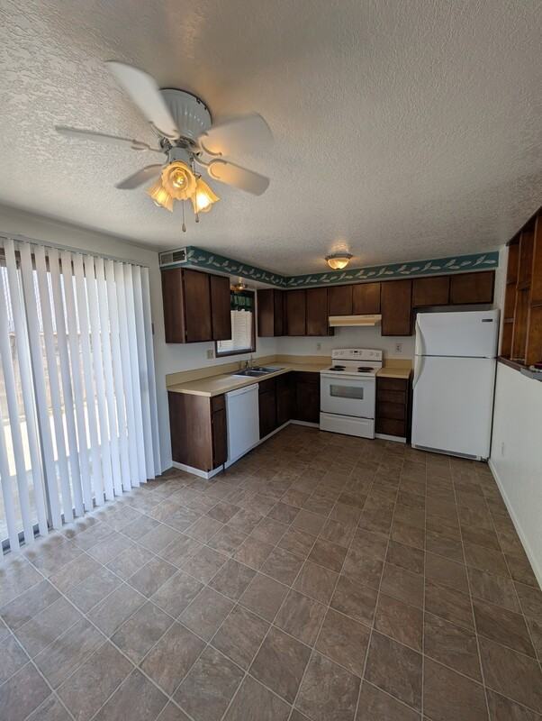 2953 West Lorraine Avenue - Photo 5 of 14