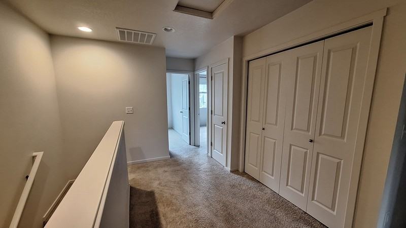 11708 Northeast 23rd Street - Photo 6 of 14