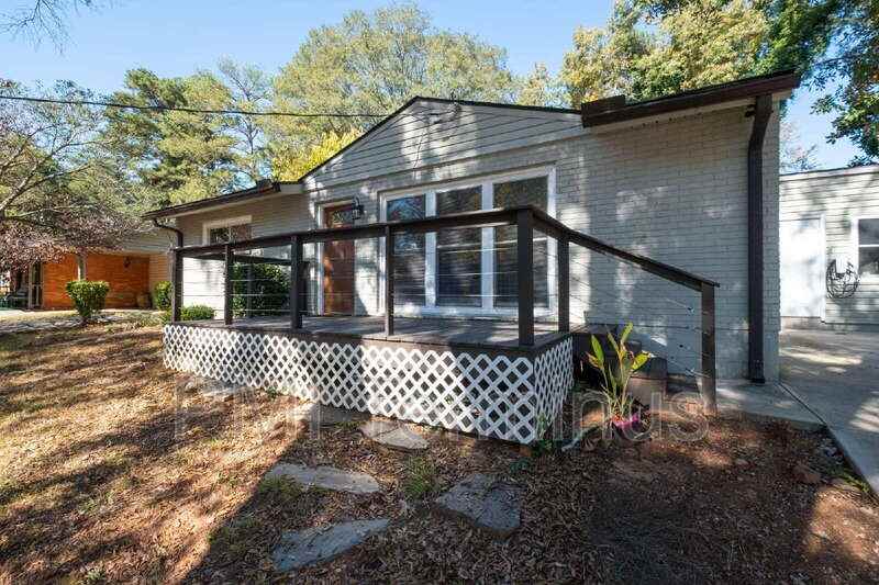 3442 Longleaf Dr - Photo 5 of 32