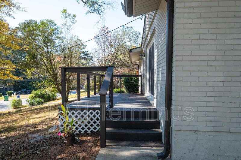 3442 Longleaf Dr - Photo 6 of 32