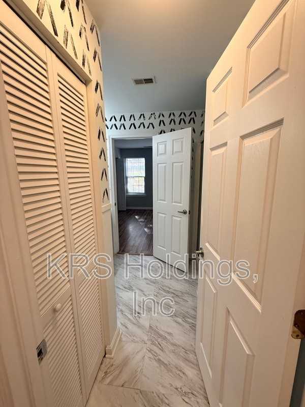 13621 Garfield Pl #102 - Photo 6 of 15