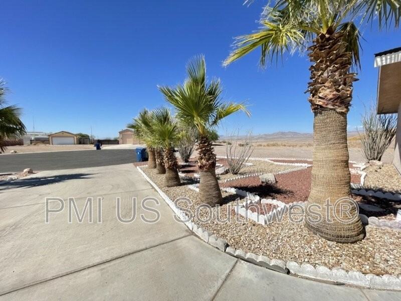 3371 Sharon Ln - Photo 6 of 44