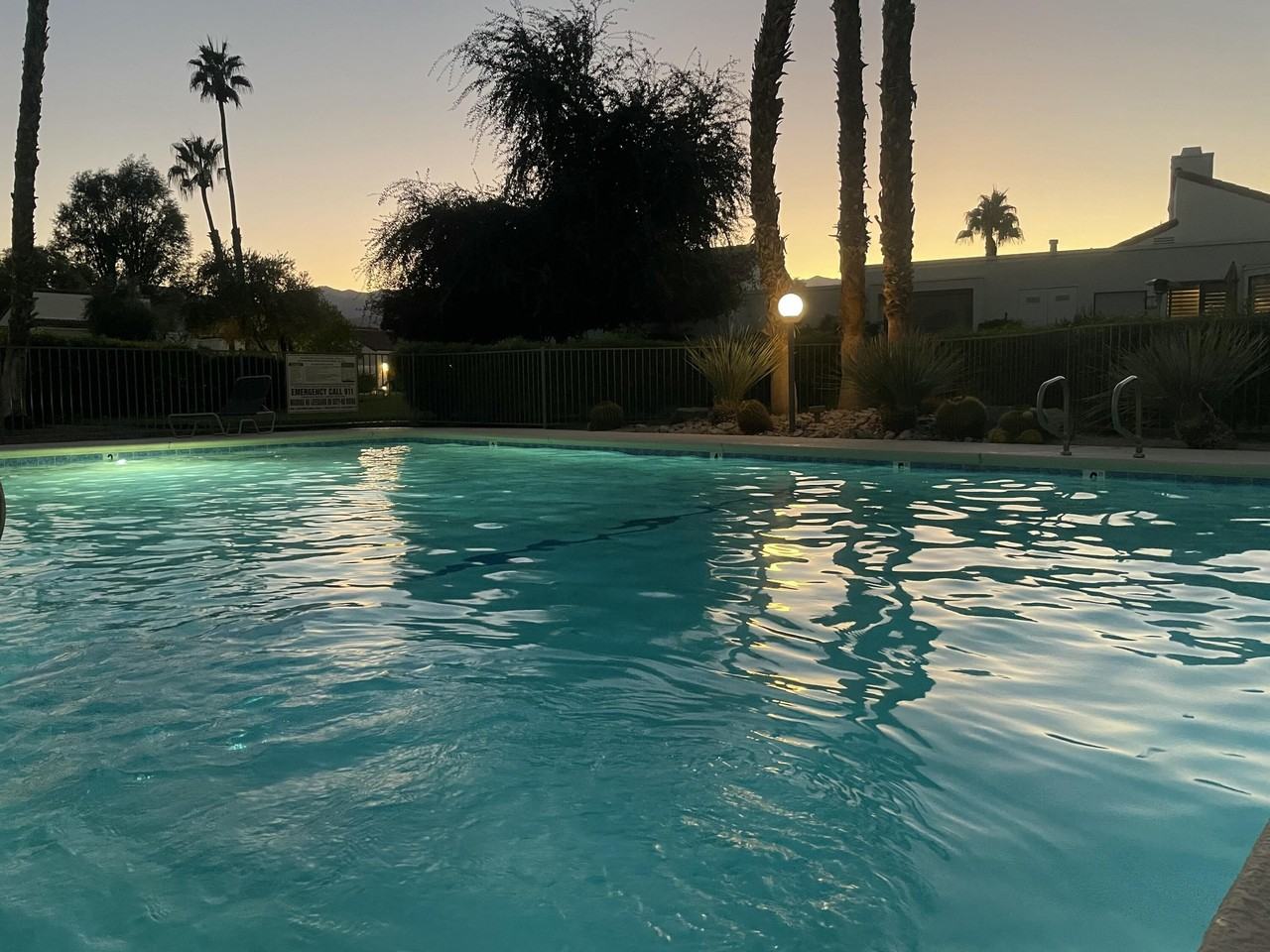 829 Inverness Dr - Photo 3 of 27